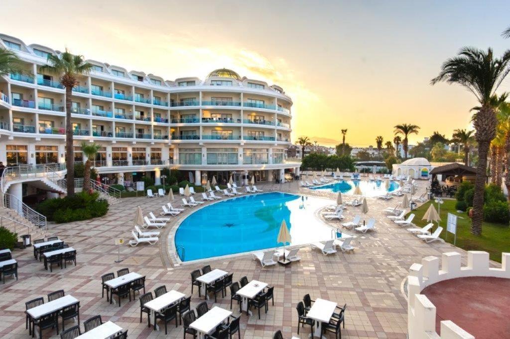 Pineta Park Deluxe Hotel مرمريس المظهر الخارجي الصورة