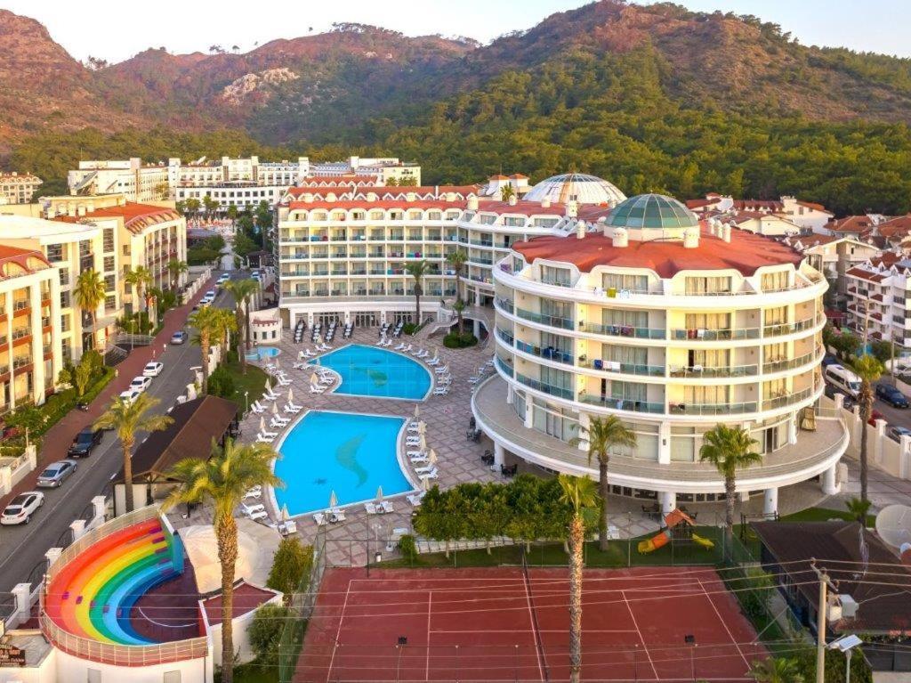 Pineta Park Deluxe Hotel مرمريس المظهر الخارجي الصورة