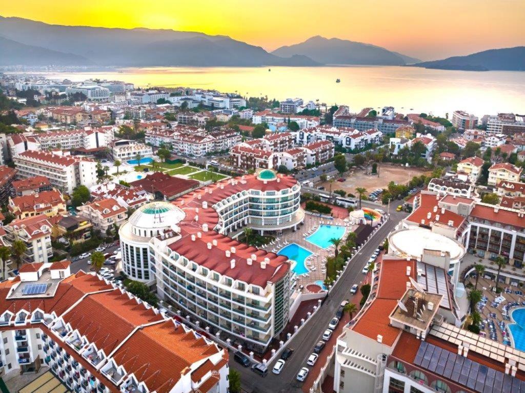 Pineta Park Deluxe Hotel مرمريس المظهر الخارجي الصورة